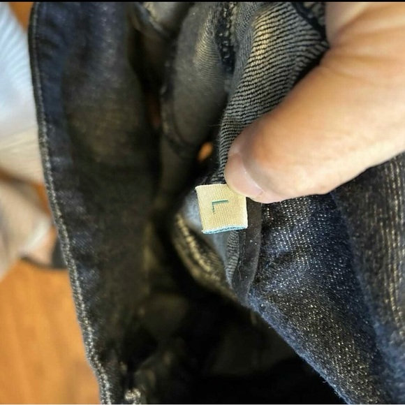 Skirt - Picture 3 of 4